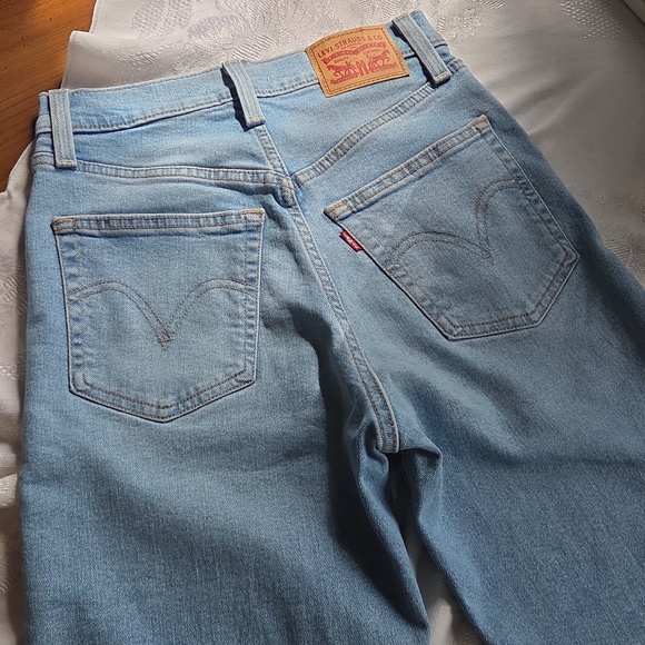 Levi's Ribcage Straight Ankle Light Wash Distressed Jeans Size 25 - Picture 4 of 16